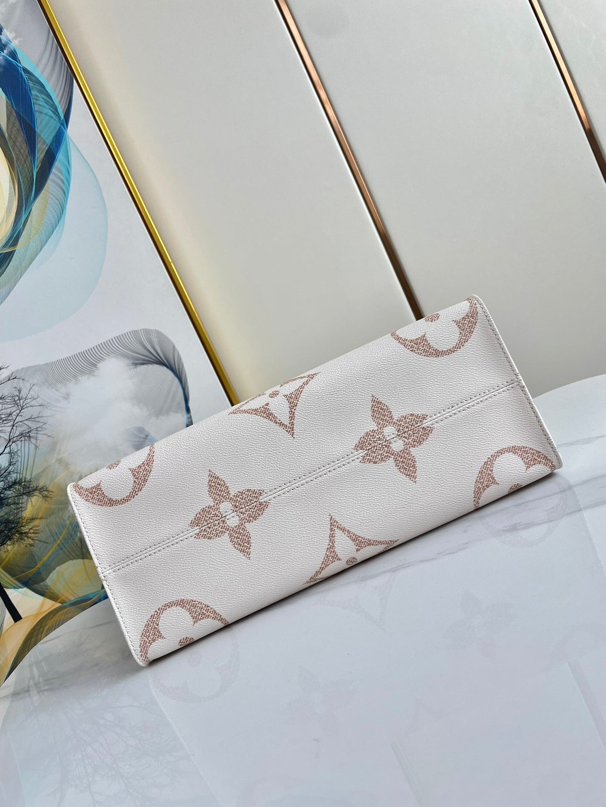 LOUIS VUITTON ONTHEGO 35 WHITE BROWN MONOGRAM CANVAS