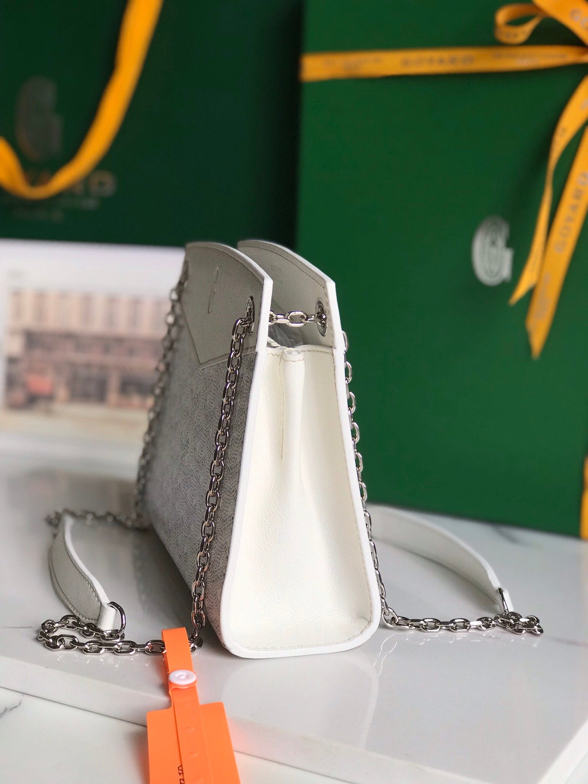 ROUETTE STRUCTURÉ MINI BAG 21 IN WHITE GOYARDINE CANVAS AND CALFSKIN