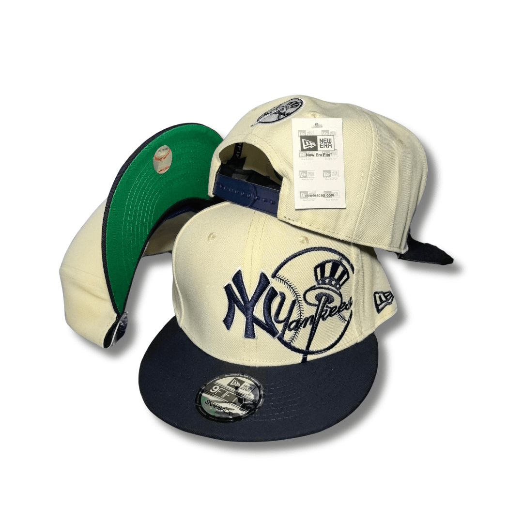 New York Yankees Cream and Navy New Era 9FIFTY Snapback Cap