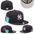 New York Yankees 59FIFTY Hat with Statue of Liberty Embroidery - Black