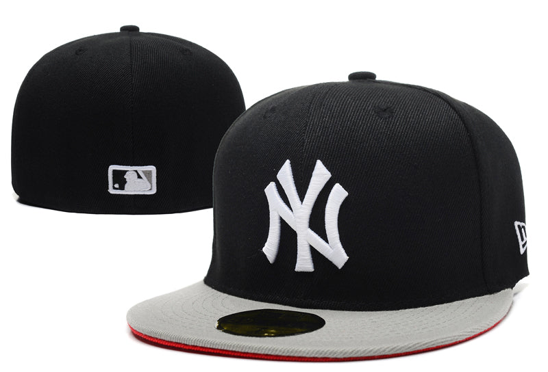 New York Yankees 59FIFTY Hat with Contrast Brim - Black and Gray