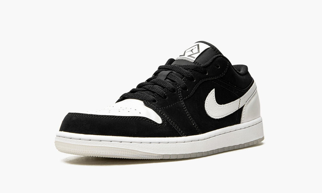 Air Jordan 1 Low "Diamond" Sneakers