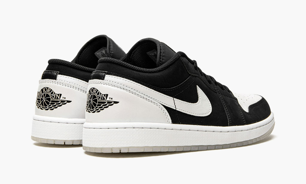 Air Jordan 1 Low "Diamond" Sneakers