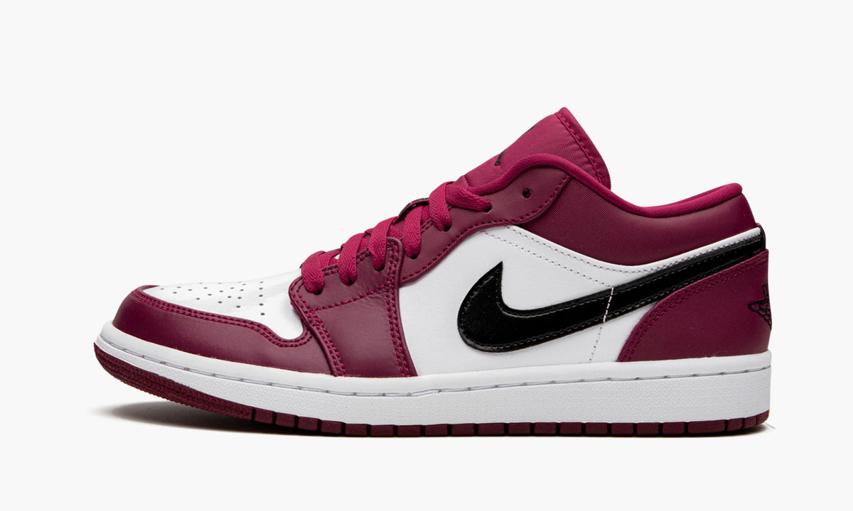 Air Jordan 1 Low Noble Red Sneakers