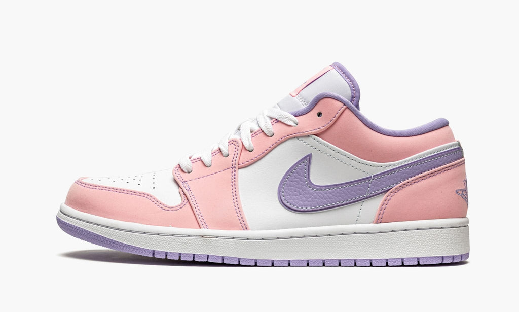 Air Jordan 1 Low SE Arctic Punch Sneakers