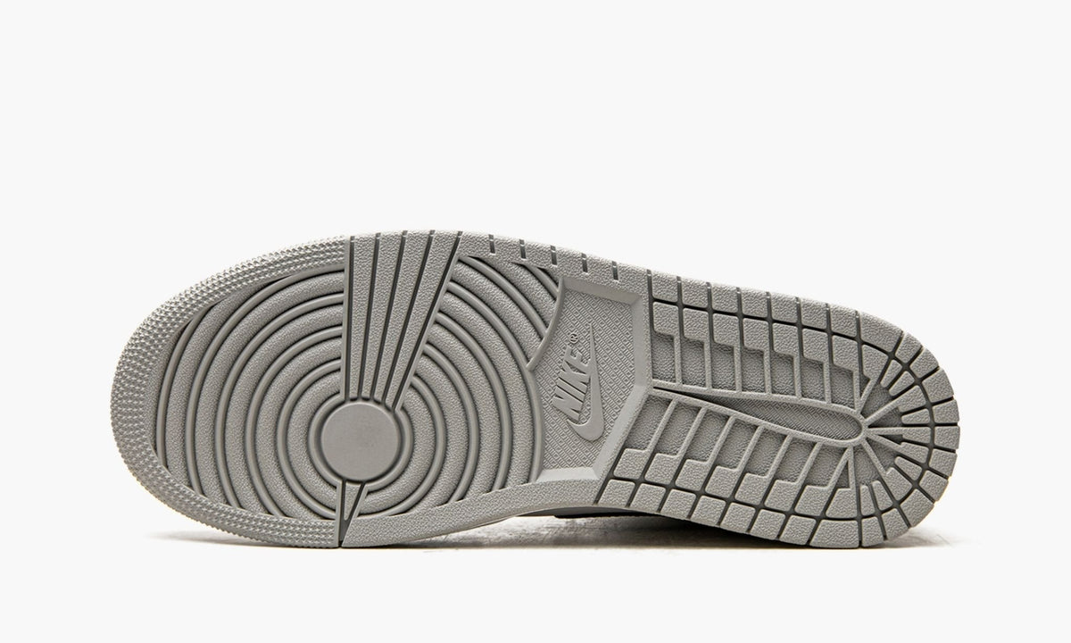 Air Jordan 1 Mid "Light Smoke Grey 2.0" Sneakers