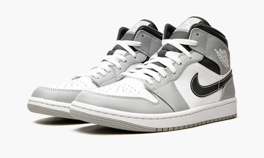 Air Jordan 1 Mid Light Smoke Grey 2.0 Sneakers