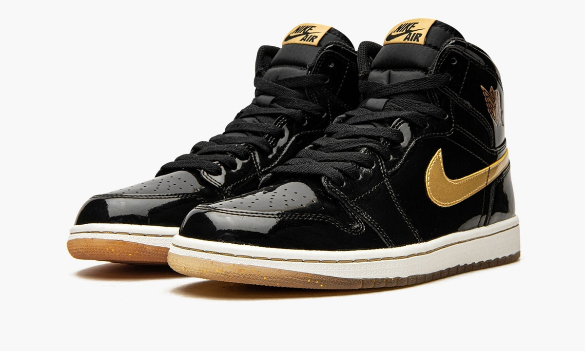 Air Jordan 1 Retro High OG "Black/Metallic Gold" Sneakers