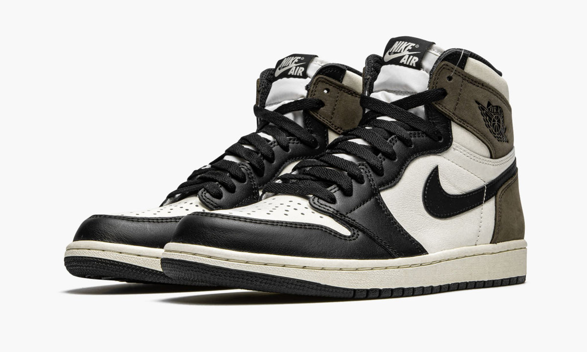 Air Jordan 1 Retro High OG "Dark Mocha" Sneakers