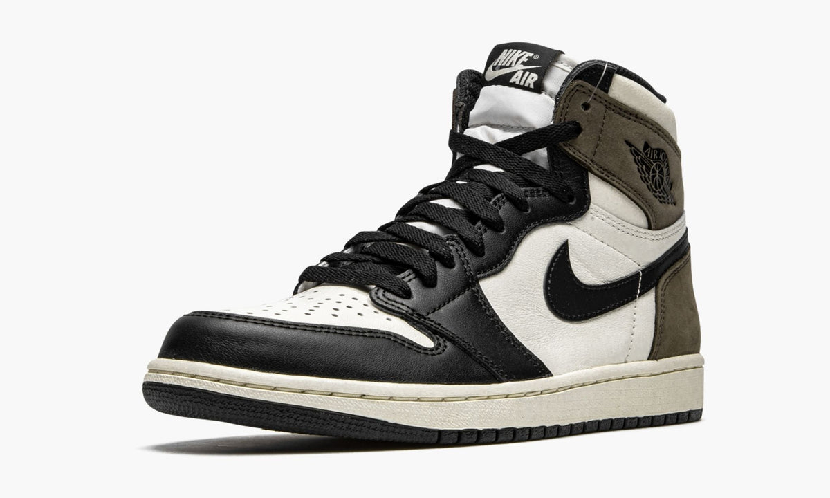 Air Jordan 1 Retro High OG "Dark Mocha" Sneakers
