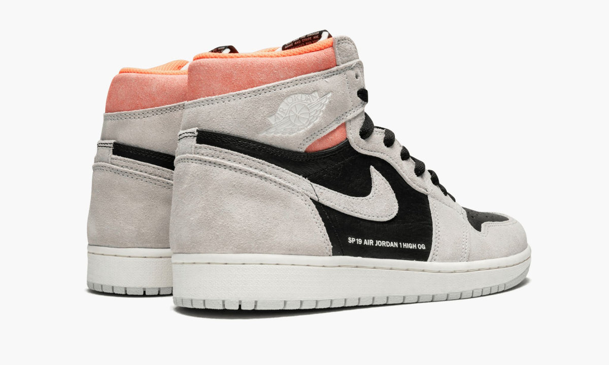 Air Jordan 1 Retro High OG "Neutral Grey/Hyper Crimson" Sneakers