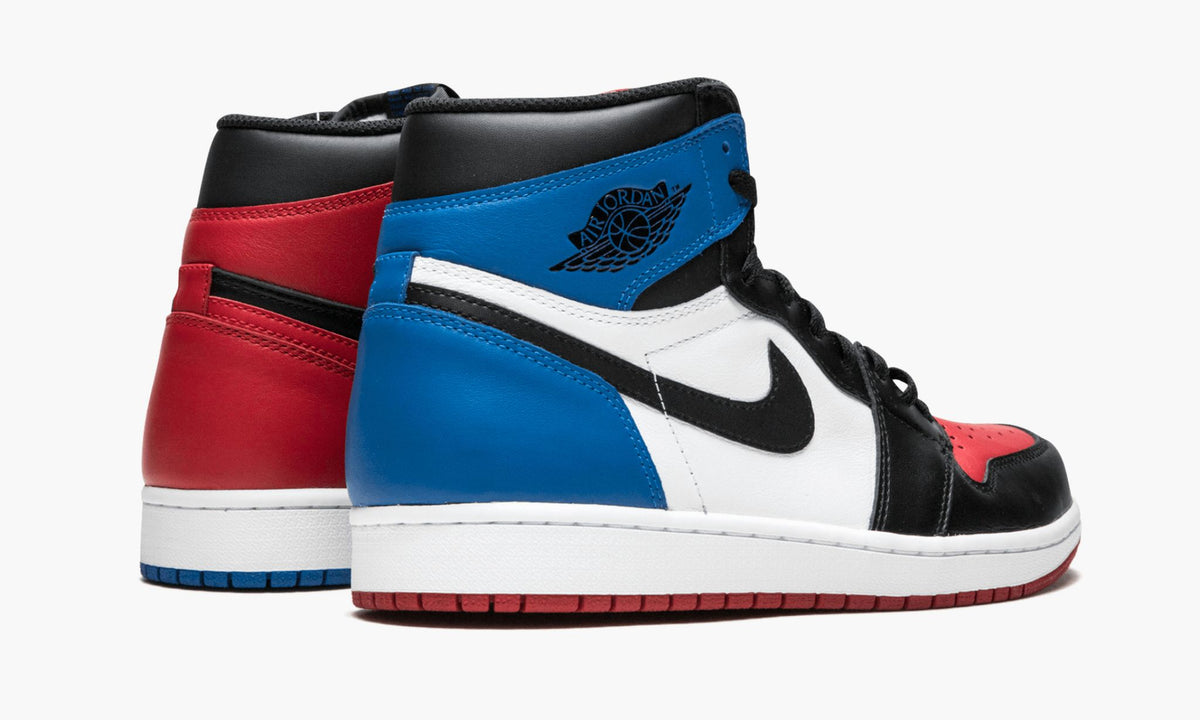 Air Jordan 1 Retro High OG Top 3 Sneakers