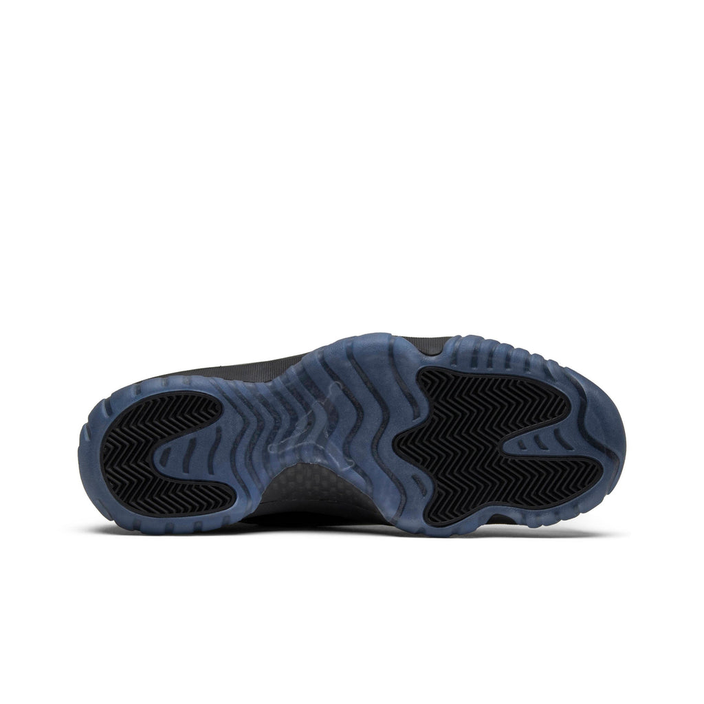 Air Jordan 11 Retro 'Cap and Gown' 378037-005 Sneakers