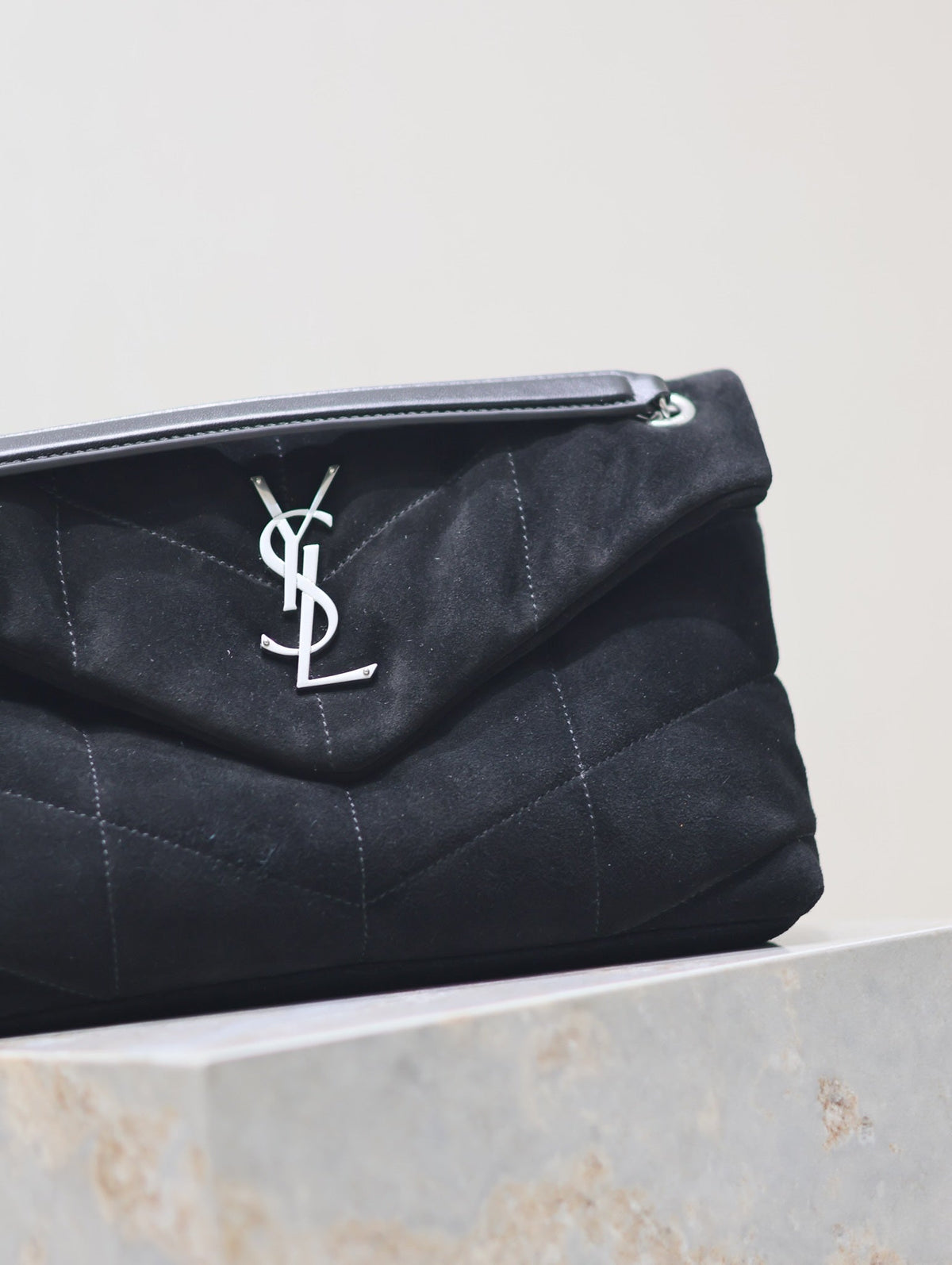 YSL 25S LOULOU PUFFER MM 29 IN BLACK SUEDE SILVER HARDWARE