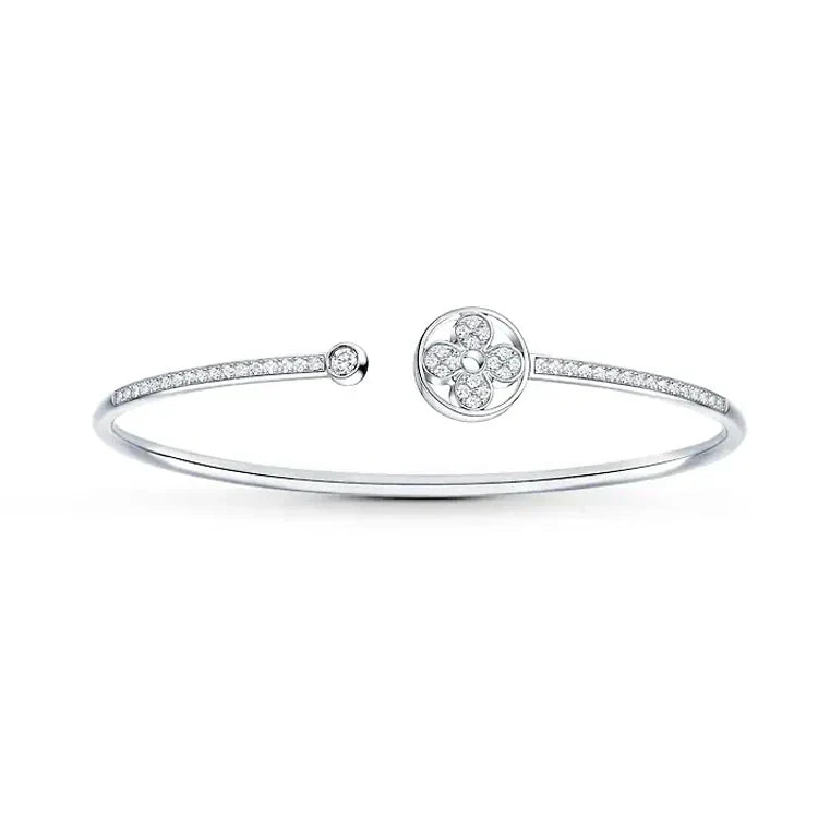 18K Louis Vuitton Idylle Blossom Twist Bracelet