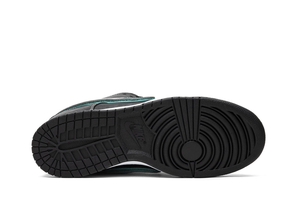 Nike SB Dunk Low Diamond Supply Co Black Diamond Sneakers