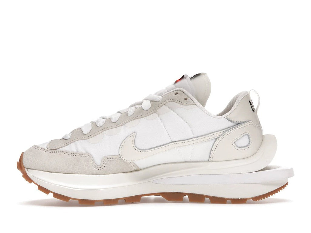 Nike Vaporwaffle sacai Sail Gum Sneakers