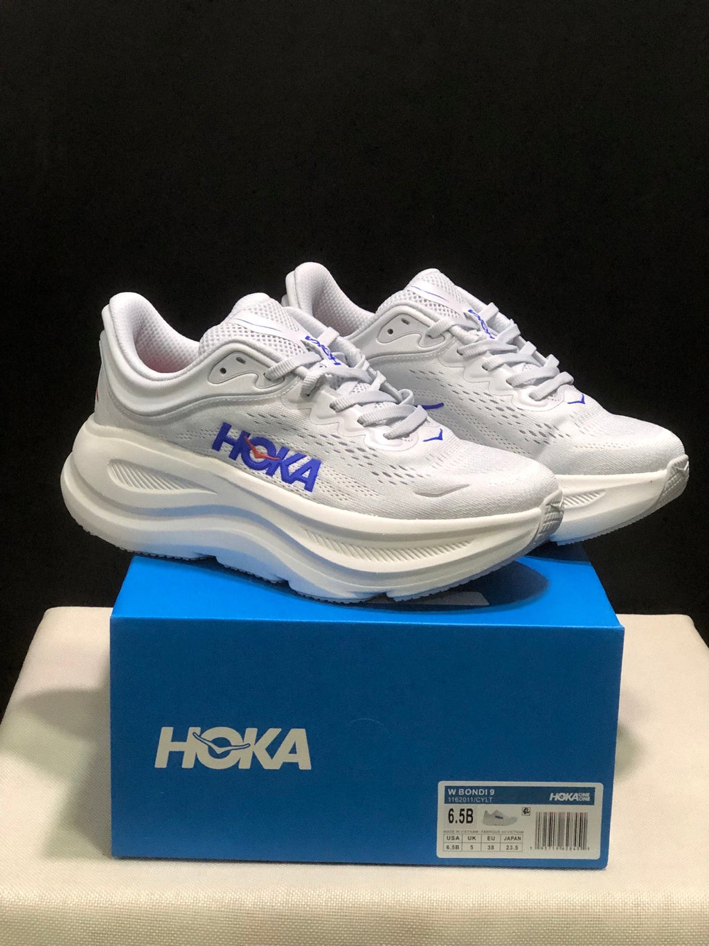 HOKA ONE ONE Bondi 9 Running Shoes