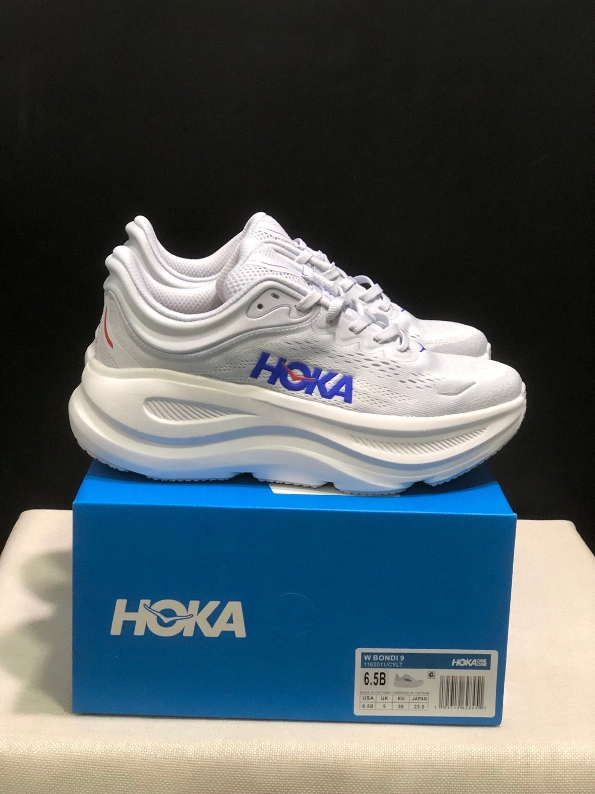 HOKA ONE ONE Bondi 9 Running Shoes