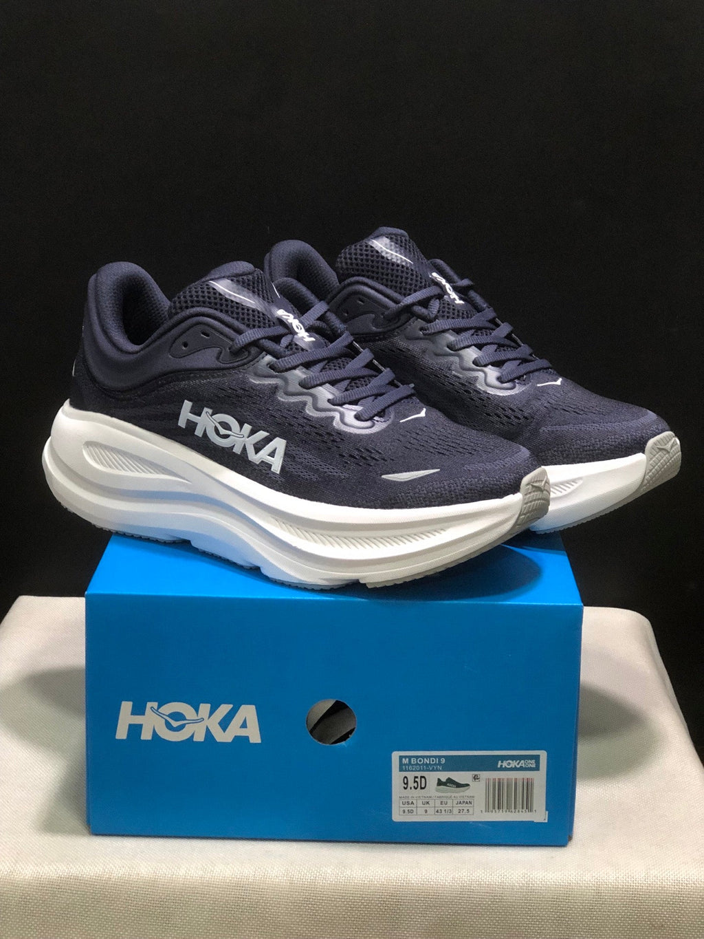 HOKA ONE ONE Bondi 9 Running Shoes