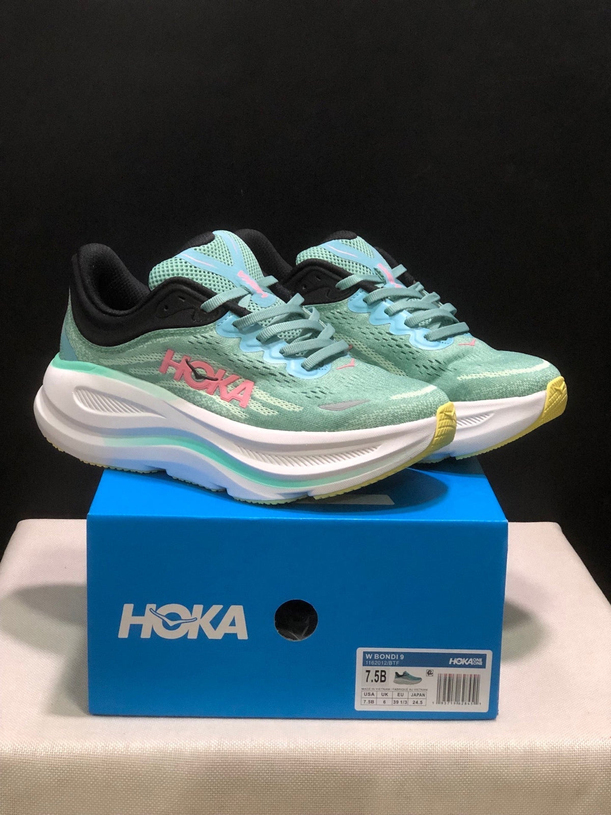 HOKA ONE ONE Bondi 9 Running Shoes