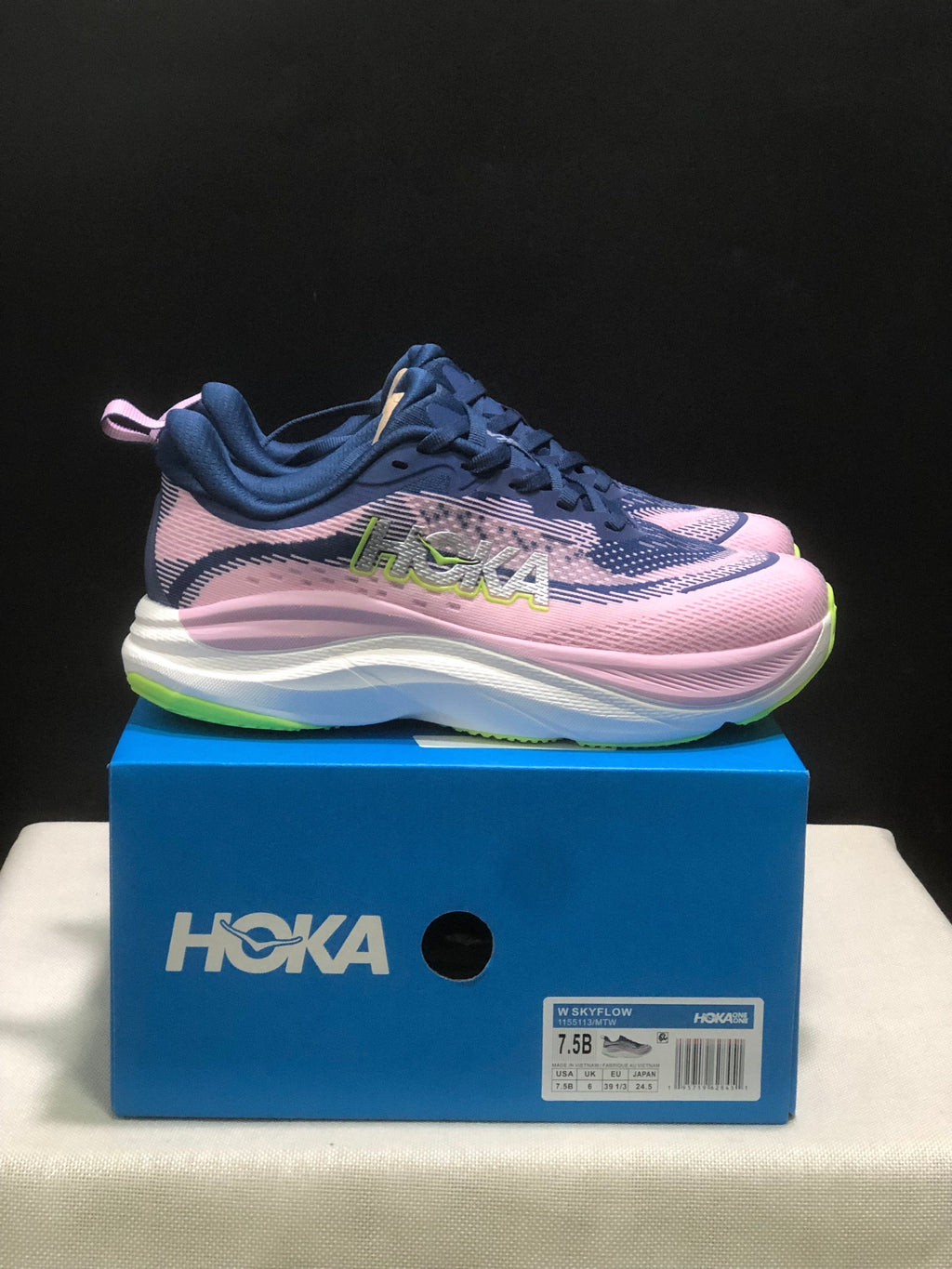 HOKA ONE ONE Skyflow Running Shoes