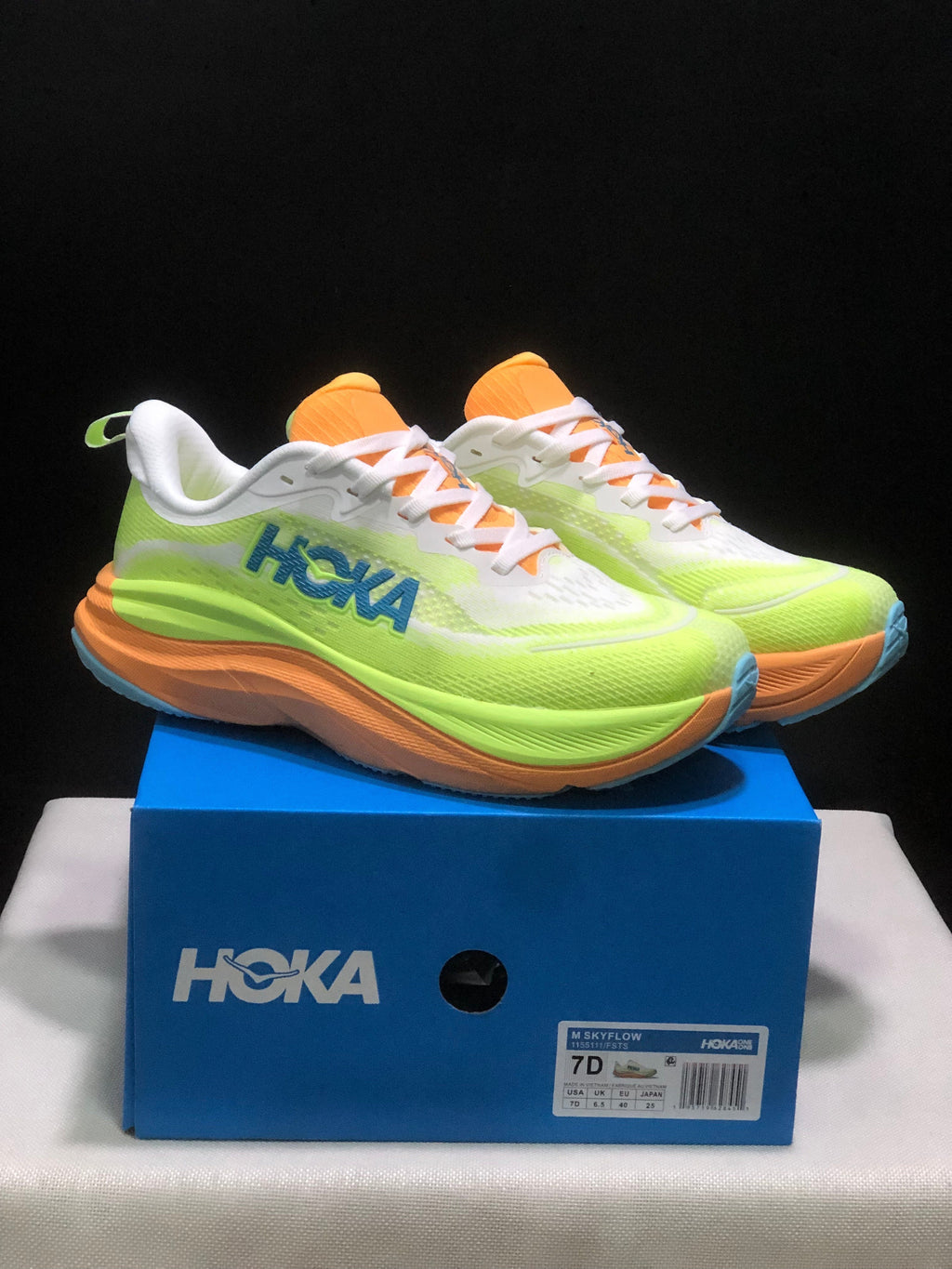 HOKA ONE ONE Skyflow Running Shoes