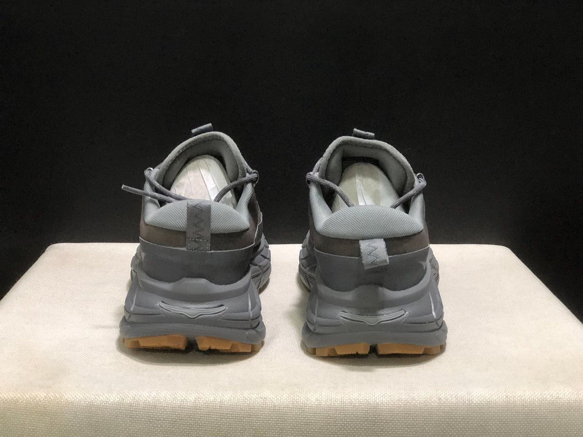 HOKA ONE ONE Tor Summit Sneakers