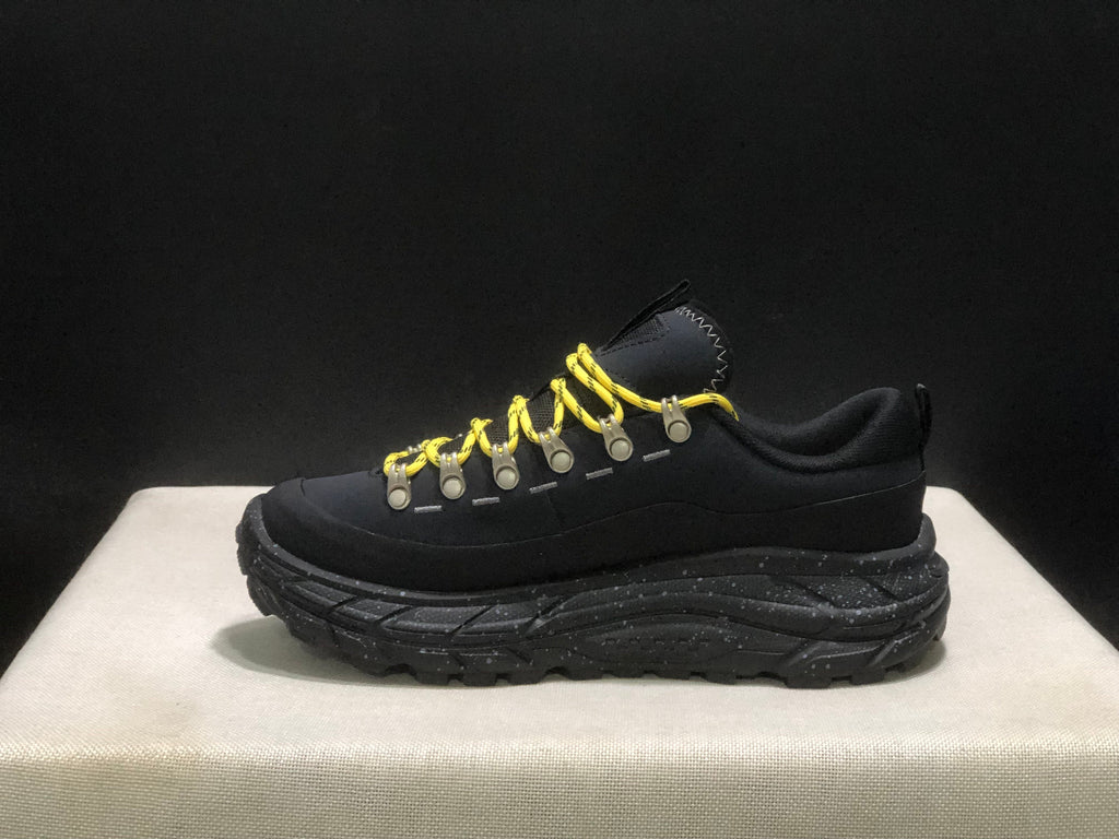 HOKA ONE ONE Tor Summit Sneakers