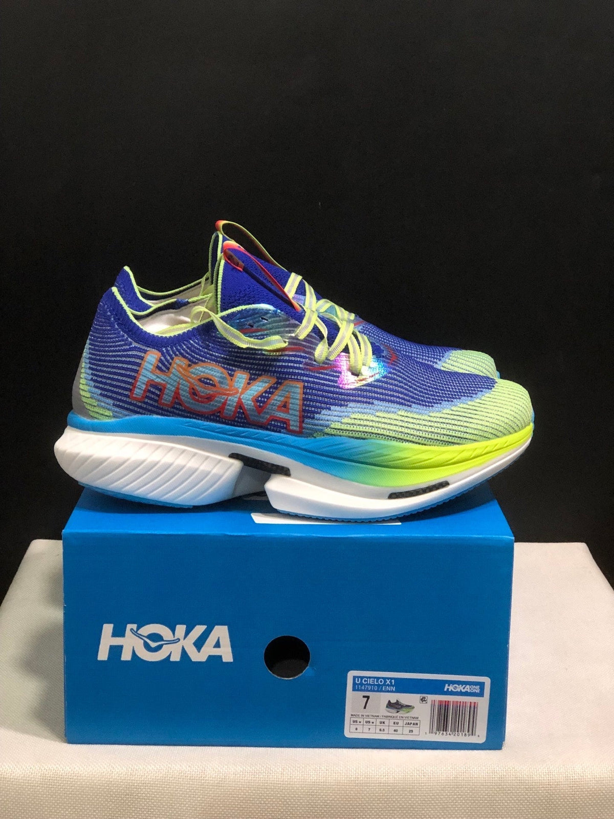 HOKA ONE ONE Cielo X1 Running Shoes