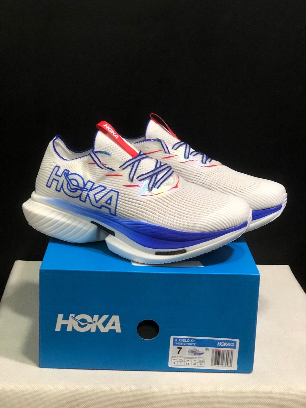 HOKA ONE ONE Cielo X1 Running Shoes