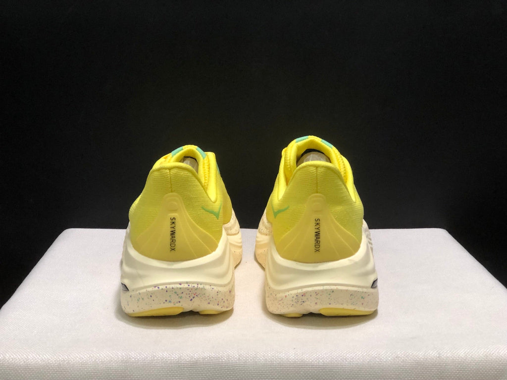 HOKA ONE ONE Skyward X Running Shoes