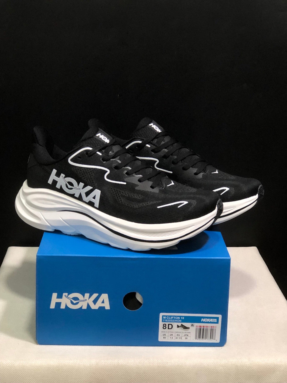 HOKA ONE ONE Clifton 10 Running Shoes