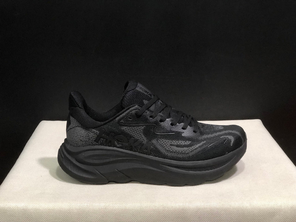 HOKA ONE ONE Clifton 10 Running Shoes