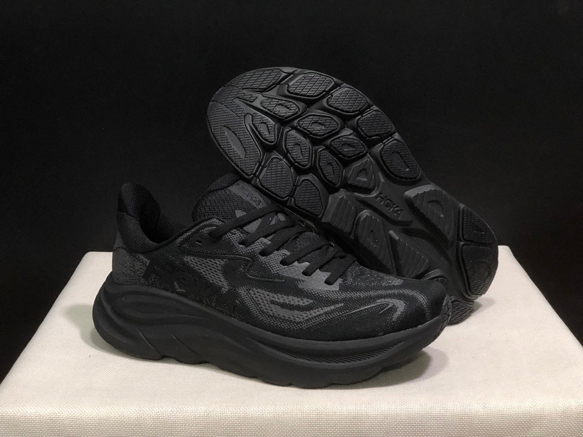 HOKA ONE ONE Clifton 10 Running Shoes