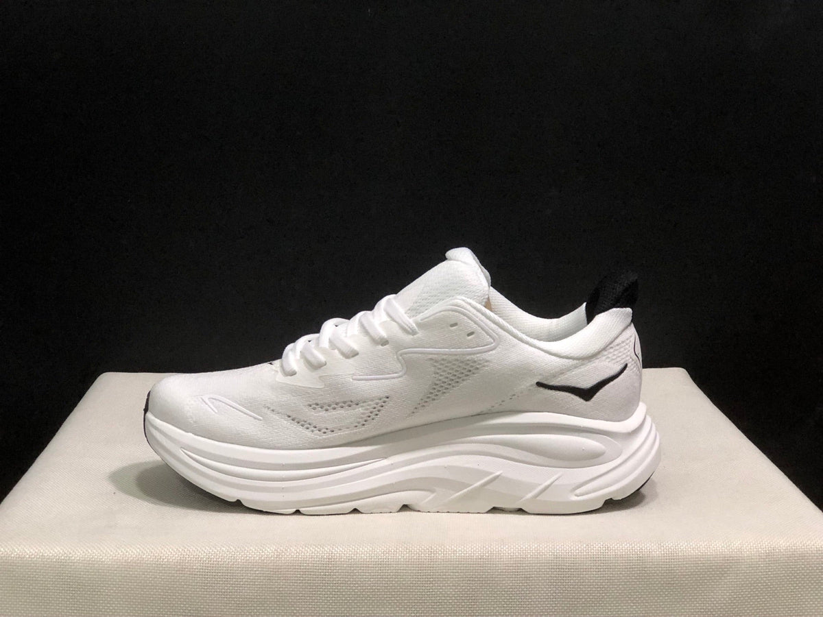 HOKA ONE ONE Clifton 10 Running Shoes