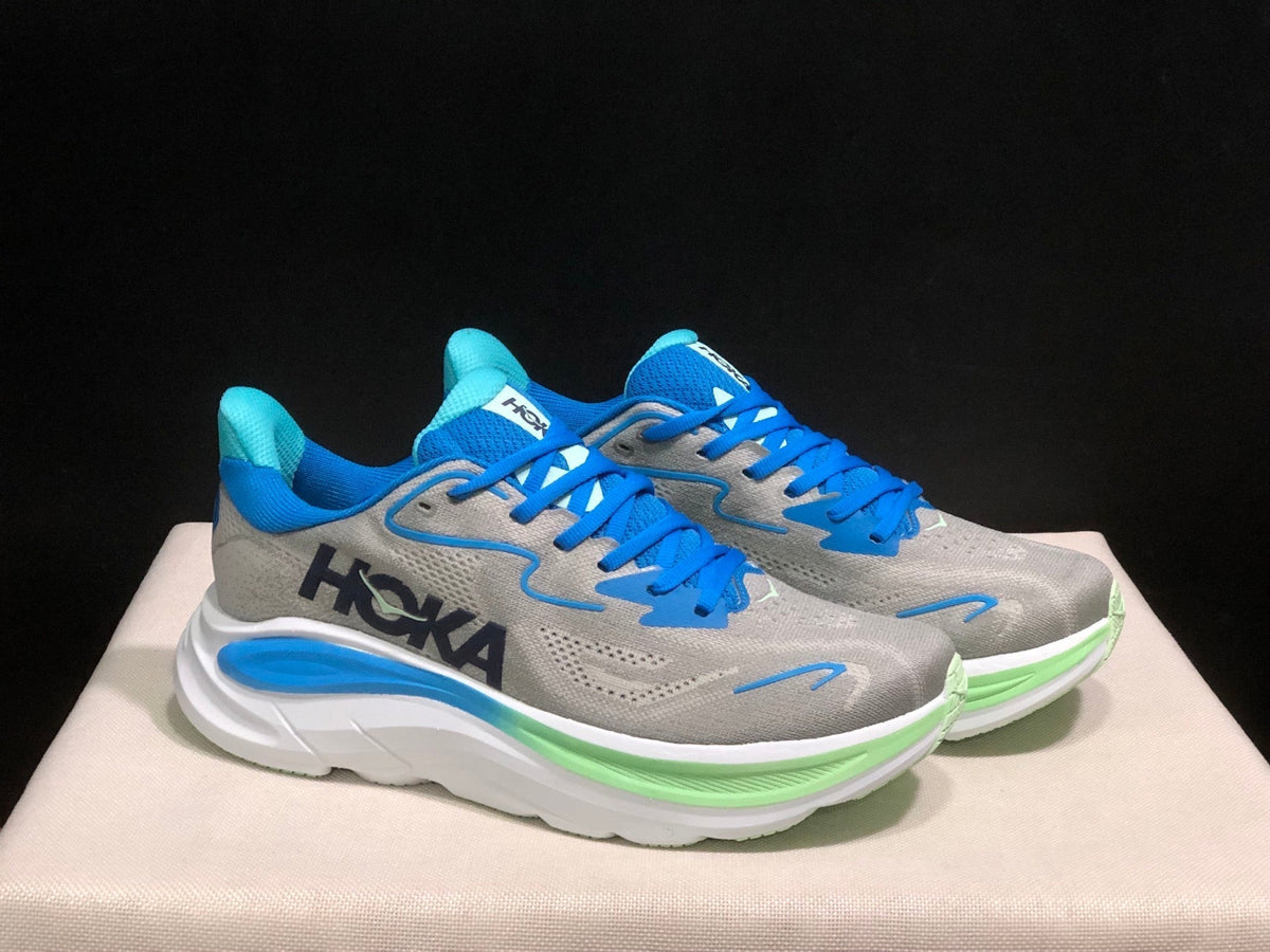 HOKA ONE ONE Clifton 10 Running Shoes
