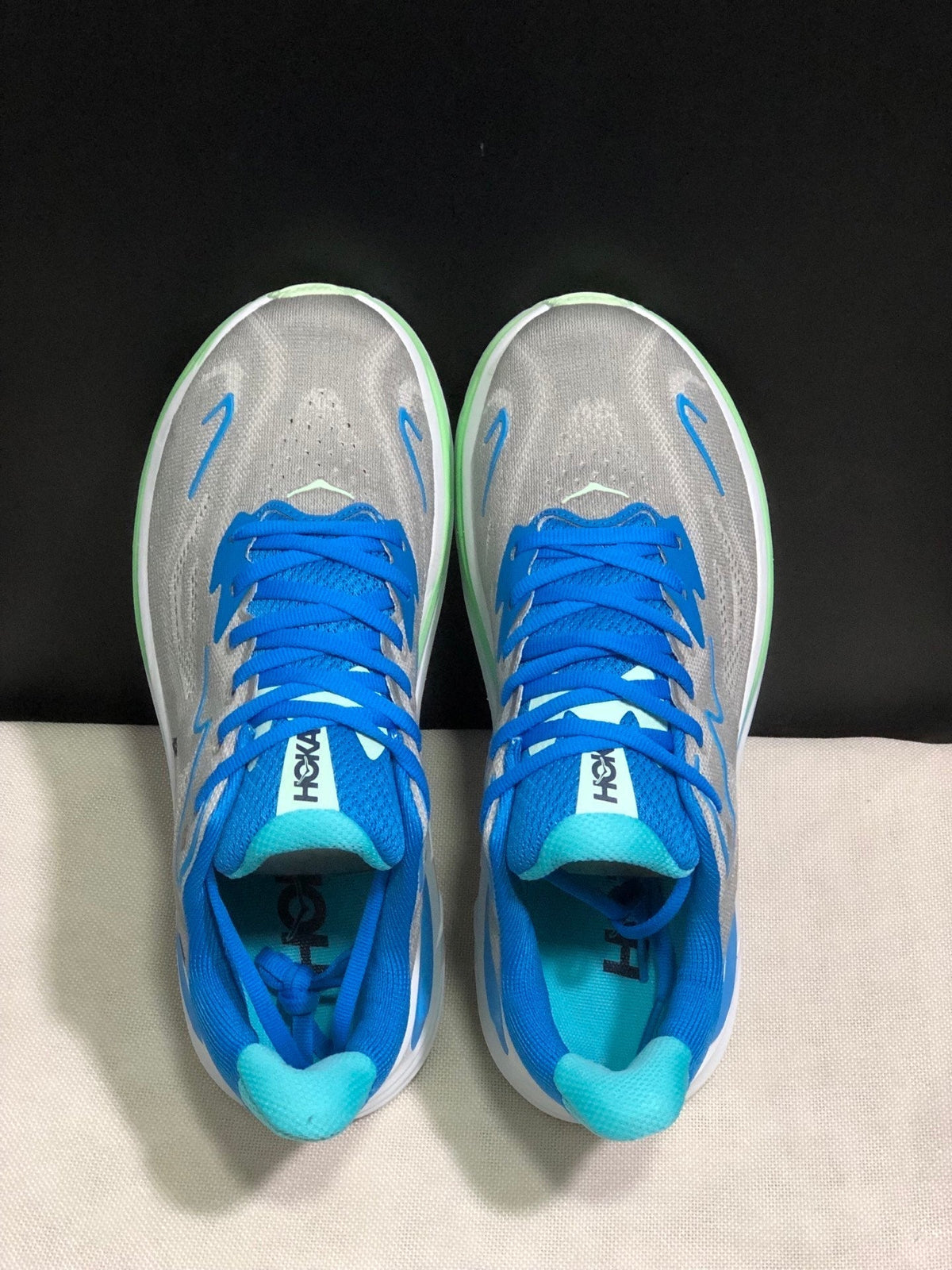HOKA ONE ONE Clifton 10 Running Shoes