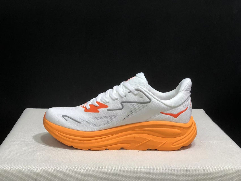 HOKA ONE ONE Clifton 10 Running Shoes