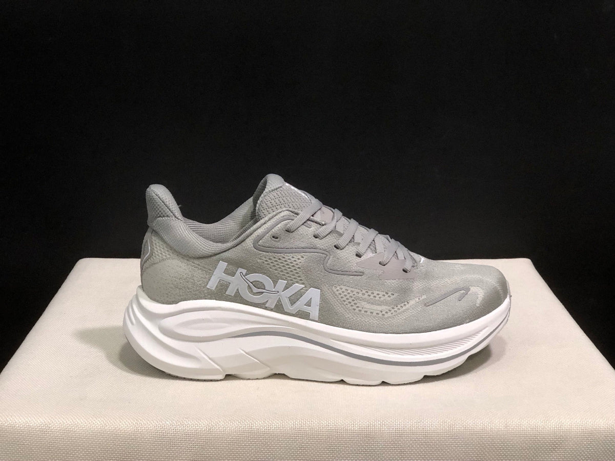 HOKA ONE ONE Clifton 10 Running Shoes