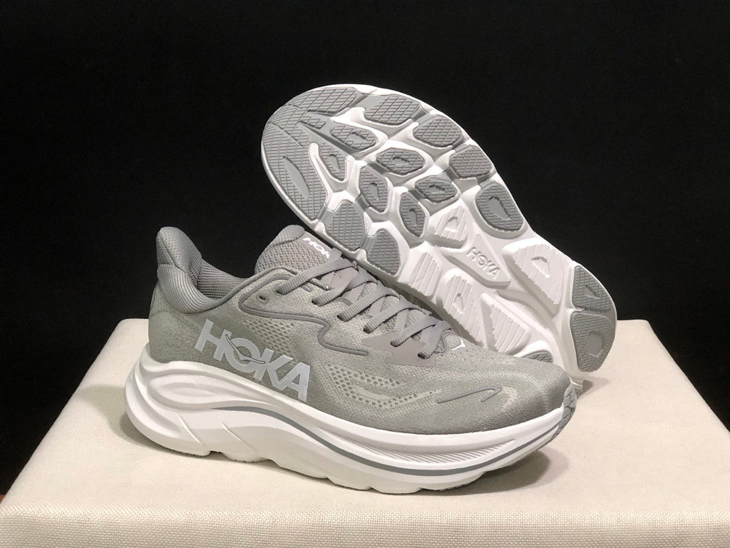 HOKA ONE ONE Clifton 10 Running Shoes
