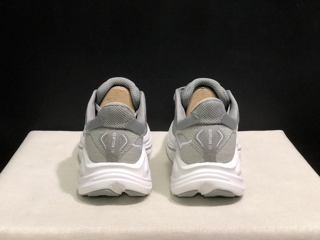 HOKA ONE ONE Clifton 10 Running Shoes