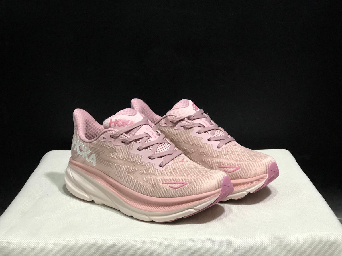 HOKA ONE ONE Clifton 9 Running Shoes