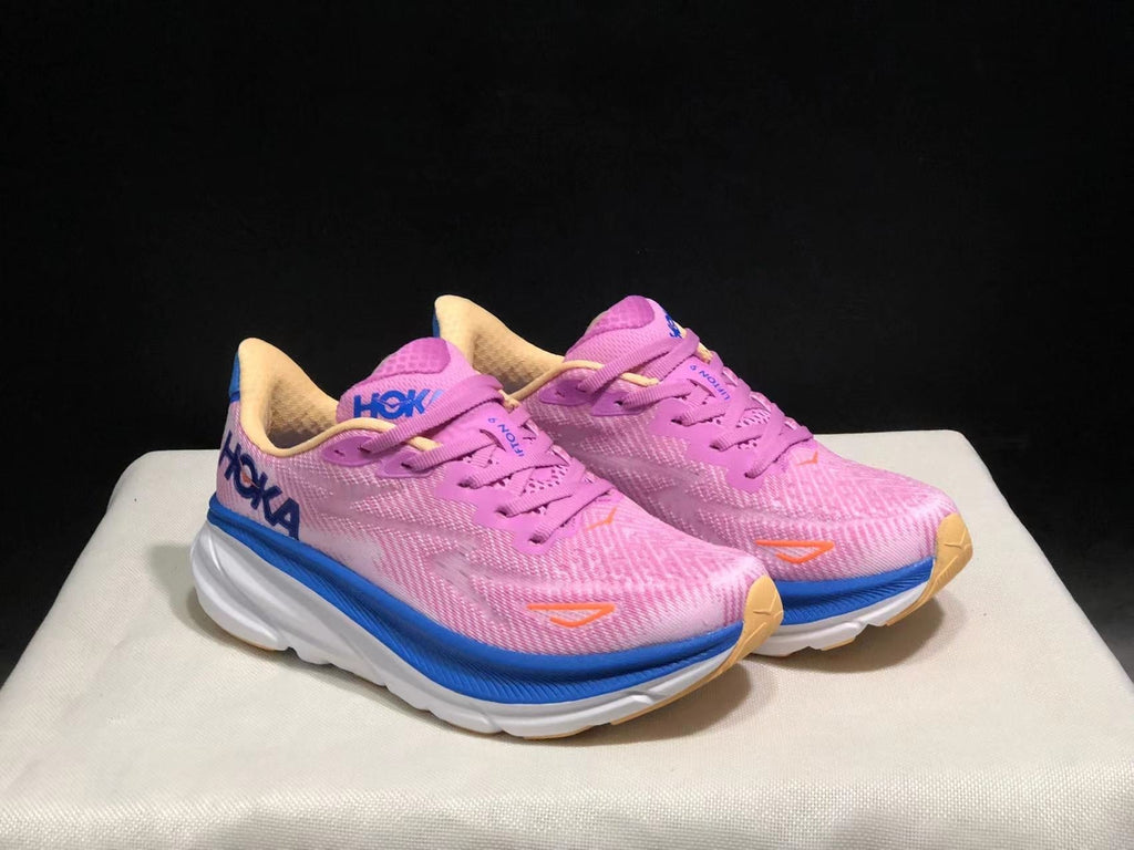 HOKA ONE ONE Clifton 9 Running Shoes