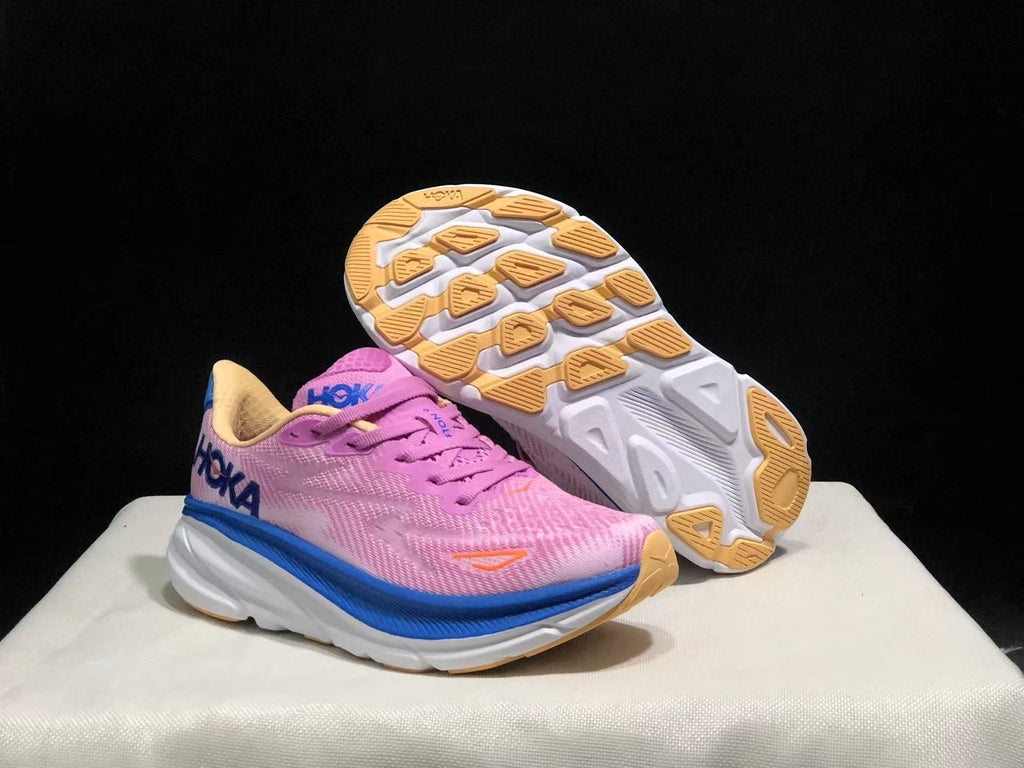 HOKA ONE ONE Clifton 9 Running Shoes