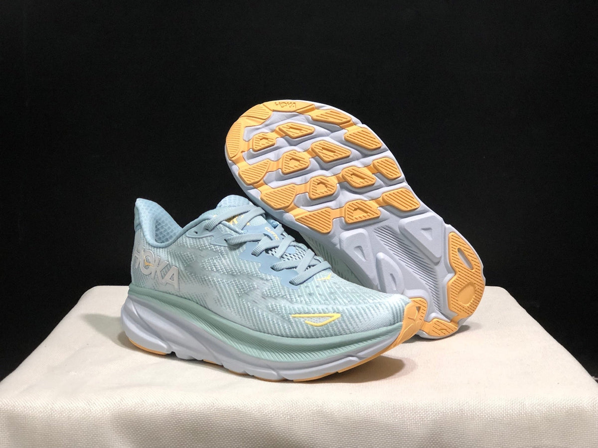 HOKA ONE ONE Clifton 9 Running Shoes
