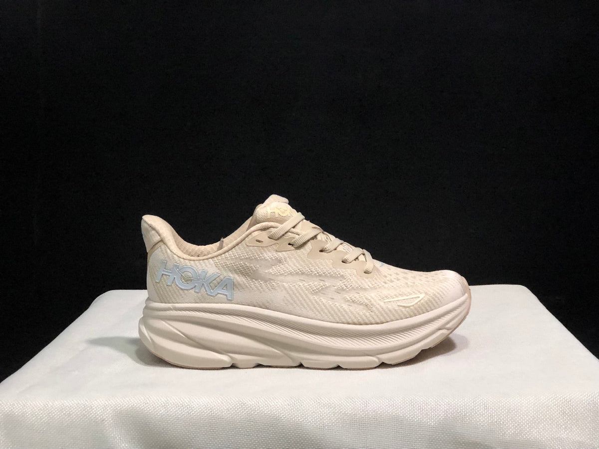 HOKA ONE ONE Clifton 9 Running Shoes