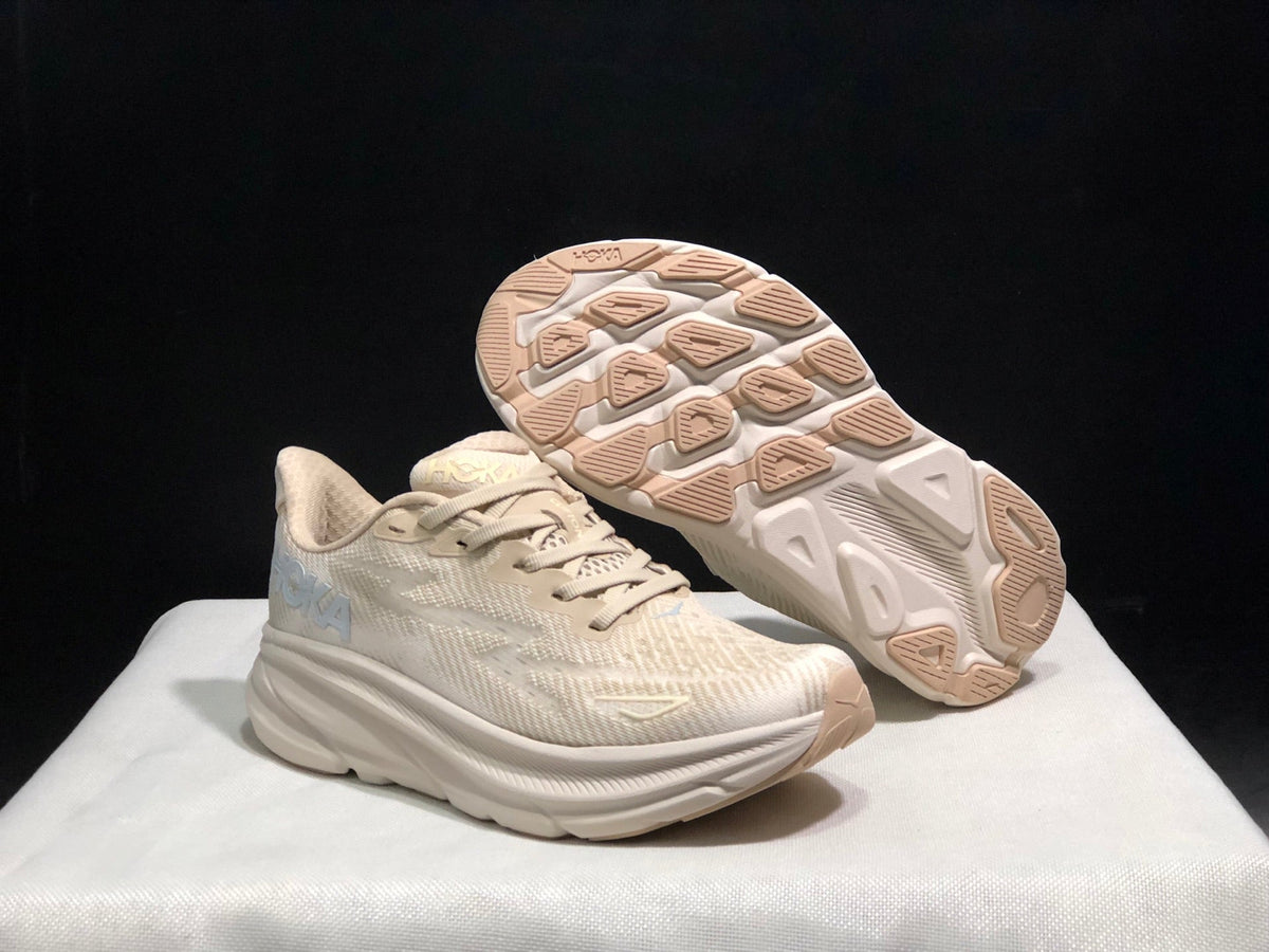 HOKA ONE ONE Clifton 9 Running Shoes