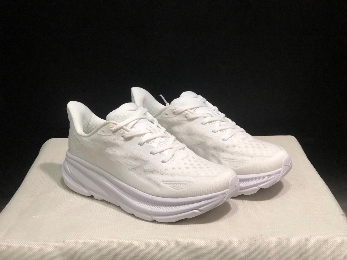 HOKA ONE ONE Clifton 9 Running Shoes