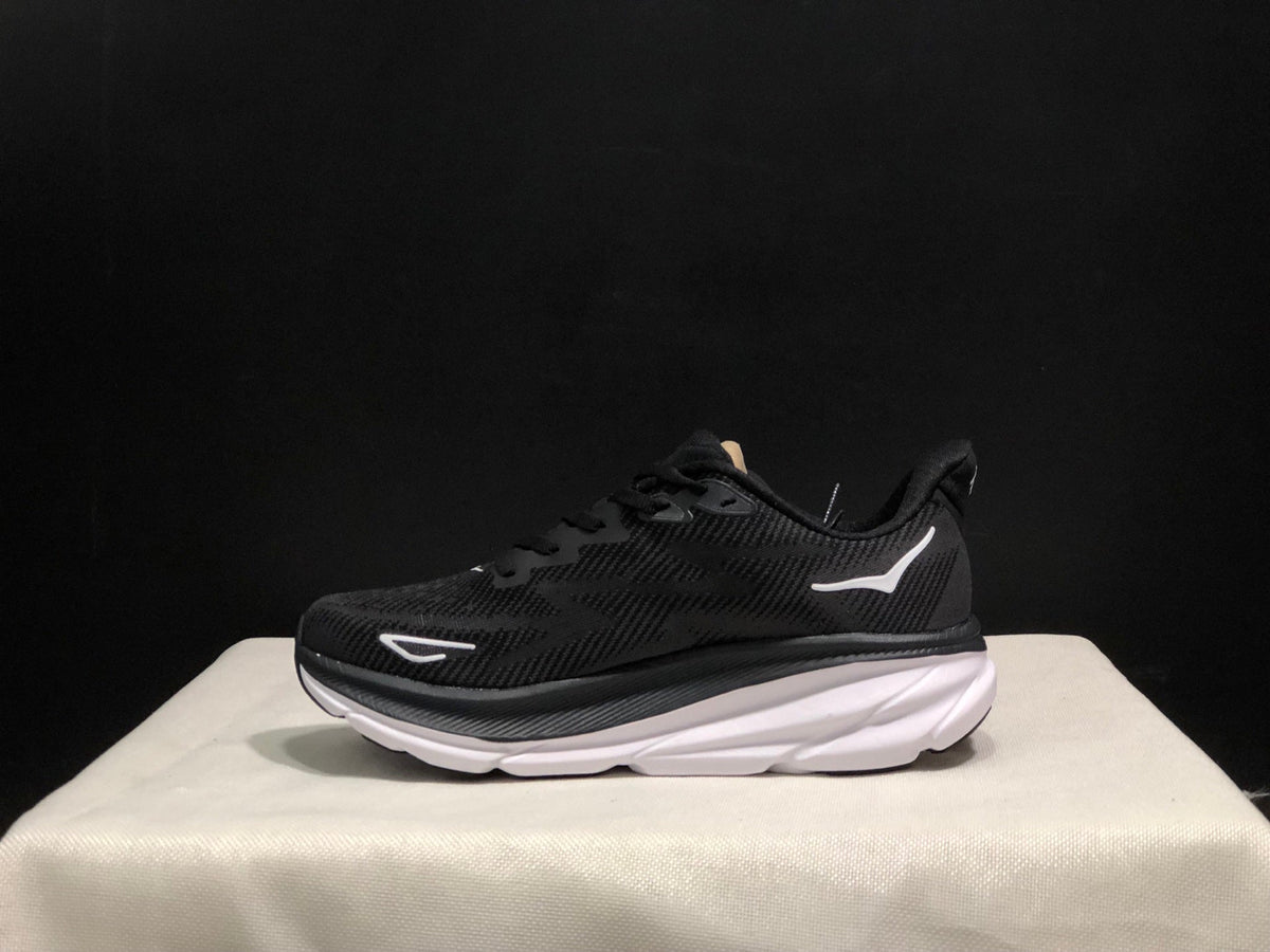 HOKA ONE ONE Clifton 9 Running Shoes
